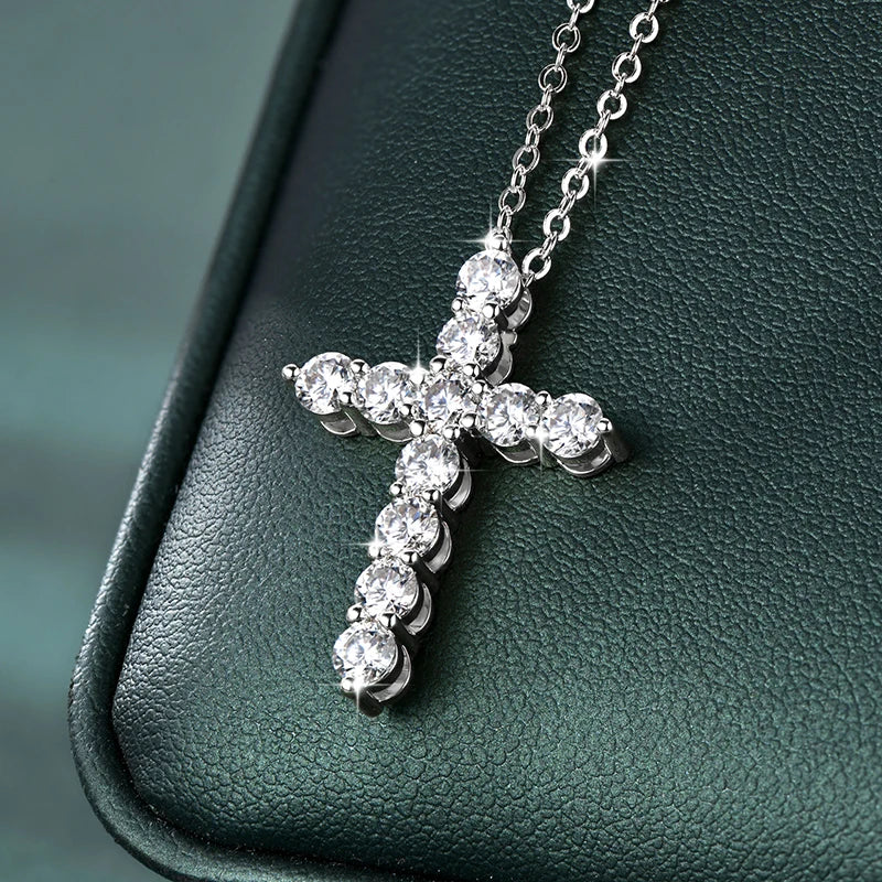 Luxury Sparkling Personalization Religious Jewelry Gifts 3.5mm D Color VVS1 Moissanite Cross Pendant Necklace
